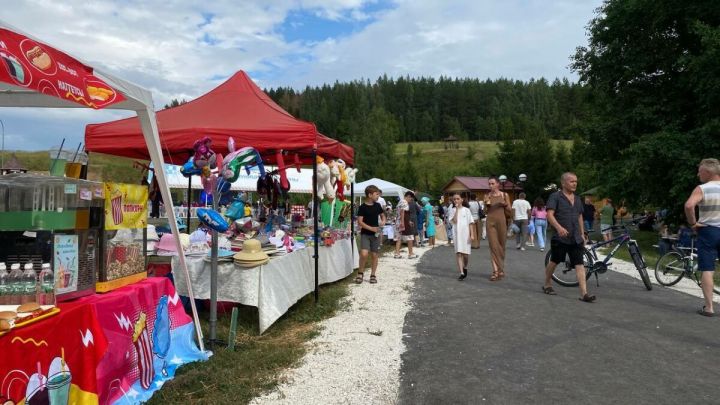 В с. среднее Девятово Лаишевского района с широким размахом провели праздник Родника