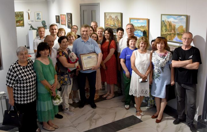 В художественной галерее POZIS открылась выставка Геннадия Лисина