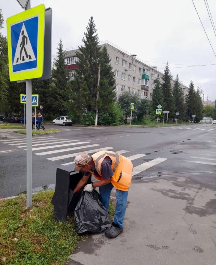 В Зеленодольске ежедневно ведутся работы по очистке города