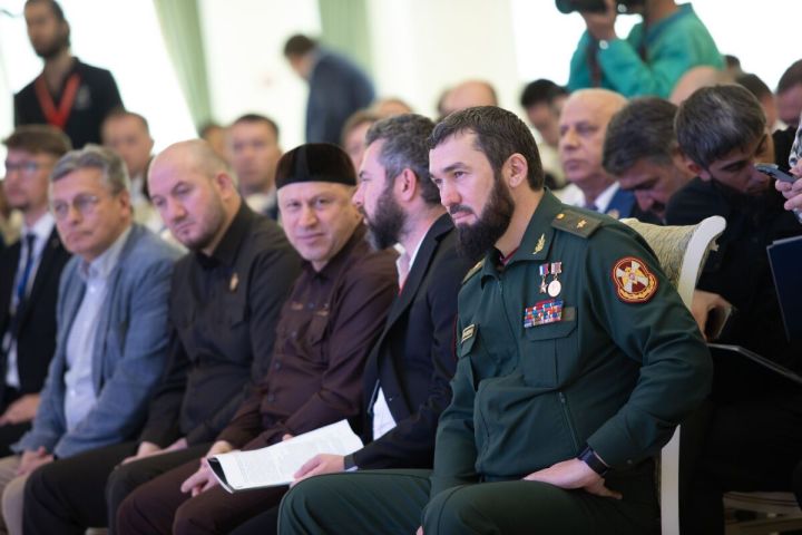 Делегация из Татарстана приняла участие в первом Всероссийском цифровом форуме «Защитники Отечества»