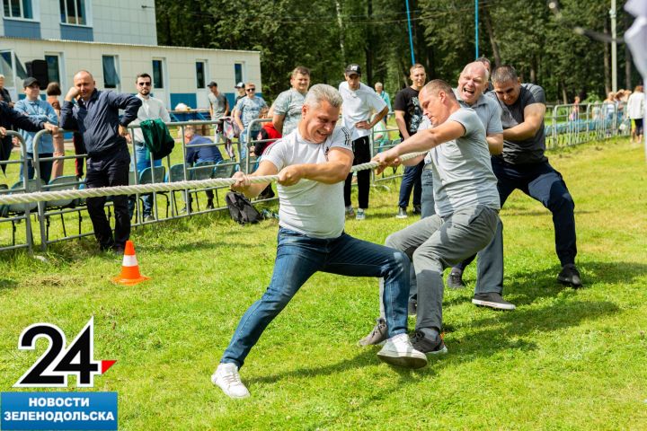 На семейном празднике «ПОЗиС» в Зеленодольске соревновались более 600 заводчан