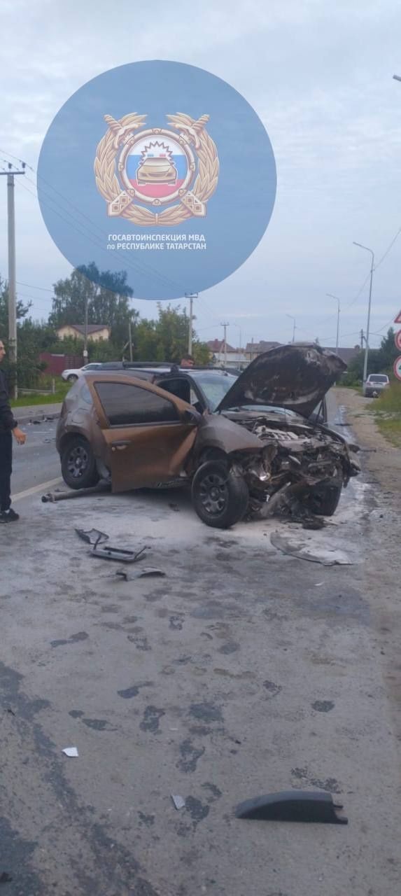 В поселке под Казанью в результате ДТП скончался водитель, пострадал 9-месячный ребенок