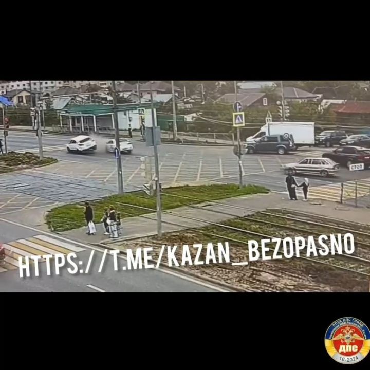 В результате столкновения двух авто, четыре человека оказались в больнице