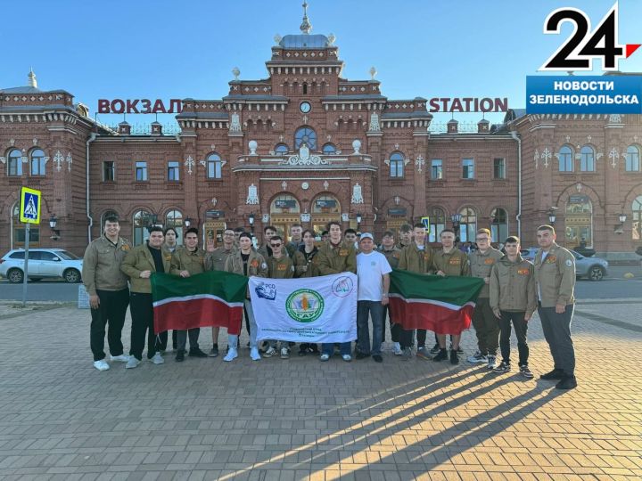 Первокурсник из Зеленодольска работает в студенческом трудовом отряде на Минском тракторном заводе