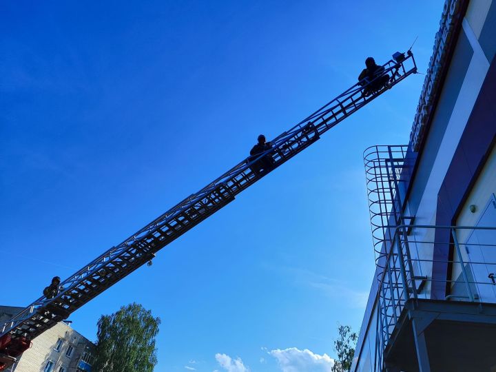 Зеленодольские пожарные провели учения в поселке Васильево