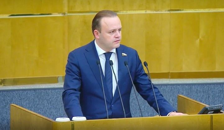 В Госдуме предложено ввести мораторий на повышение стоимости парковки
