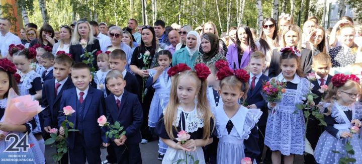 В Зеленодольском районе прошли торжественные линейки ко Дню знаний