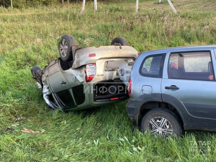 В ДТП в Муслюмовском районе перевернулся автомобилем