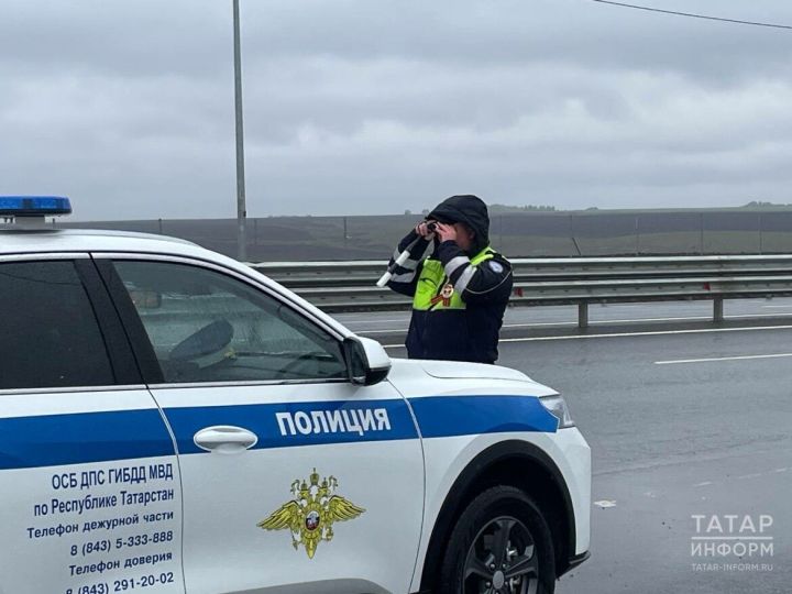 Специалисты центра погоды «Фобос» рекомендуют автолюбителям не спешить со сменой летней резины