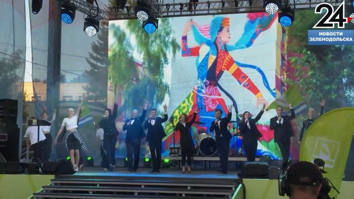 В Зеленодольске с размахом отметили День города и республики