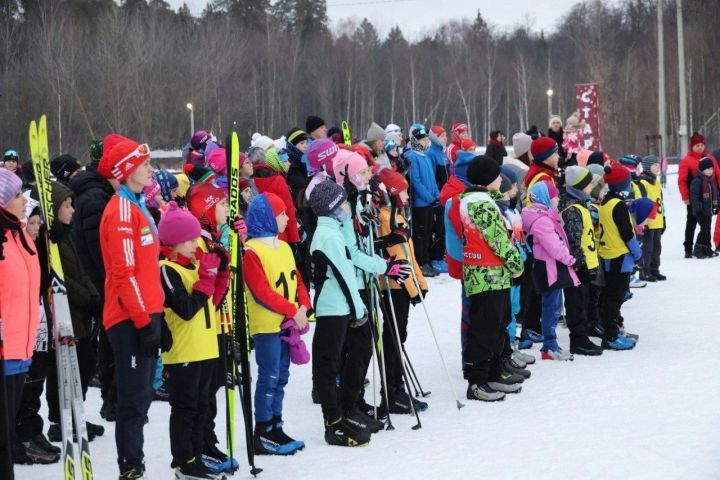 Рождественская вечерняя лыжная гонка прошла на лыжной базе Волжска