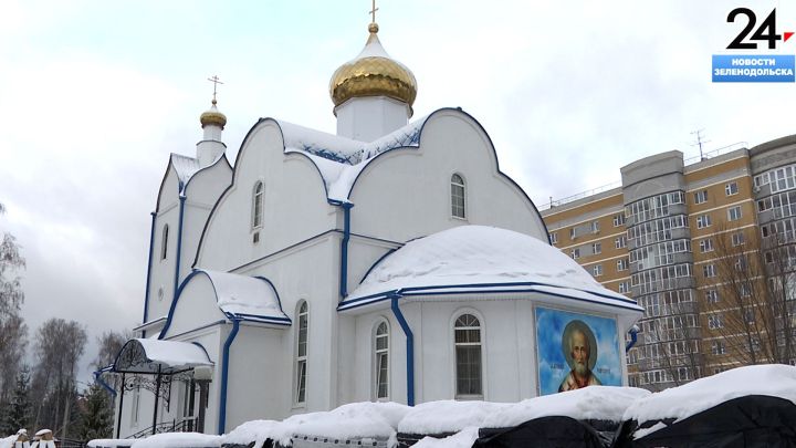 Митрополит Казанский и Татарстанский Кирилл совершил Литургию в зеленодольском храме