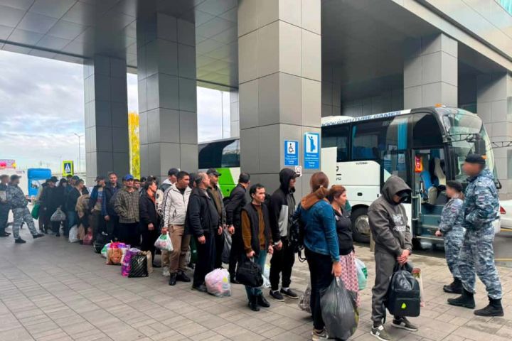 Более 800 незаконных мигрантов выдворены из Татарстана по решению суда