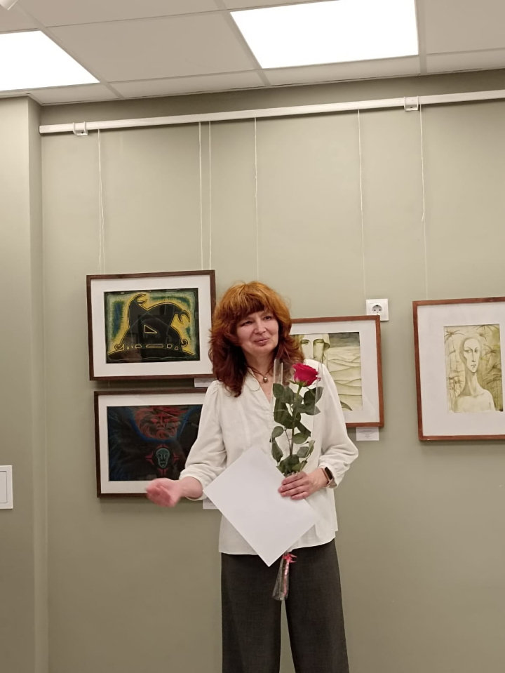 В Зеленодольской художественной галерее открылась персональная выставка художницы Юлии Тимоховой