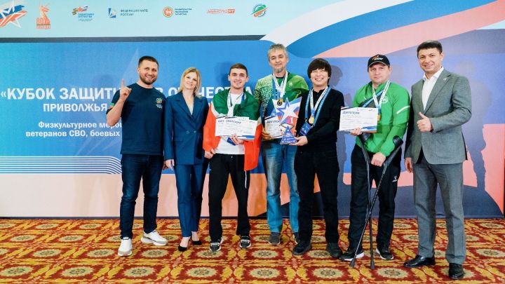 В Казани состоялся межрегиональный турнир по длинным нардам «Кубок Защитников Отечества»