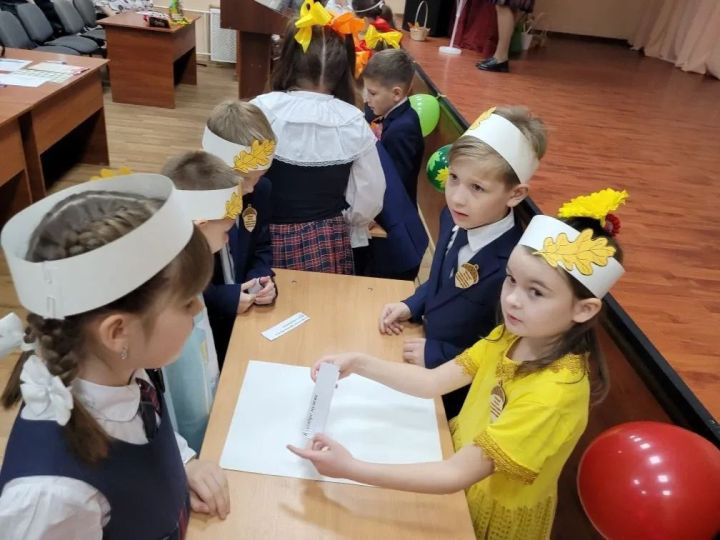 В гимназии №10 провели фестиваль  «Все краски осени»