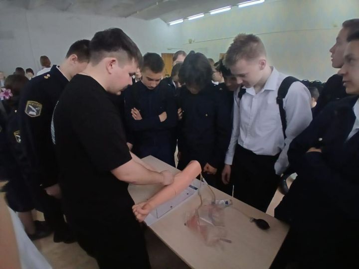 Зеленодольские школьники встретились с представителями «Алабуга Политех»