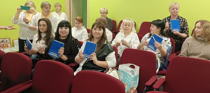 В детском саду №15 «Ромашка» воспитатели поделились опытом обучения детей безопасному поведению на дороге