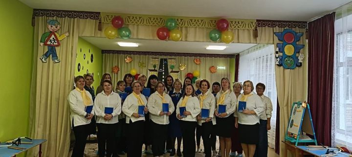 В детском саду №15 «Ромашка» воспитатели поделились опытом обучения детей безопасному поведению на дороге