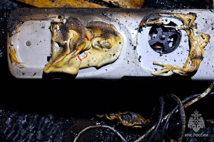 В Зеленодольске из-за неисправного электрооборудования произошел пожар на улице Чапаева