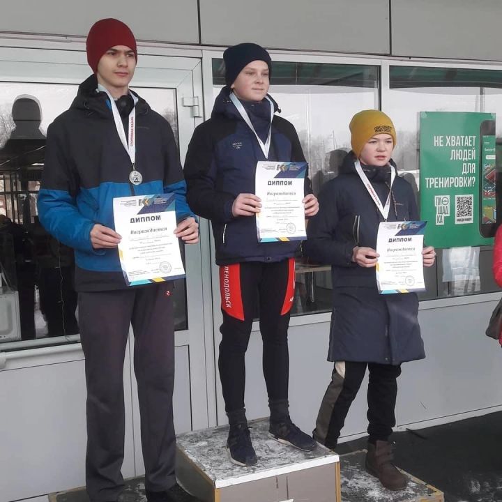 В  Зеленодольске прошли соревнования по конькобежному спорту, посвященные памяти зеленодольца Данила Александрова