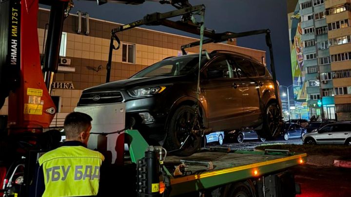 Судебные приставы арестовали автомобиль жительницы Казани, задолжавшей банку 900 тысяч рублей