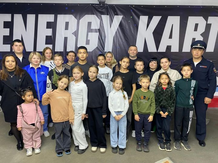 В Зеленодольске дети ветеранов боевых действий СВО освоили технику управления картингом