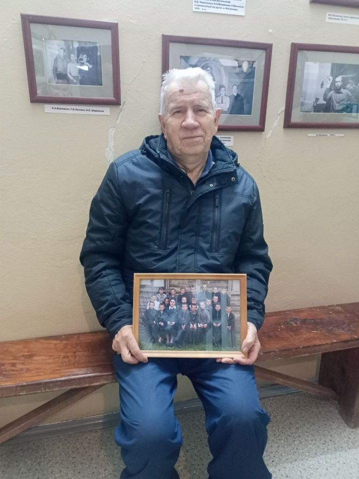 Одноклассник художника Константина Васильева передал в дар музею уникальный снимок