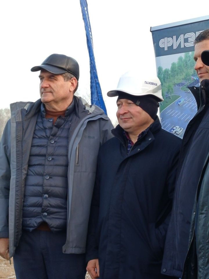 В молодежном центре «ПОРТ» гостям из ЛНР и ДНР презентовали достижения Зеленодольского района