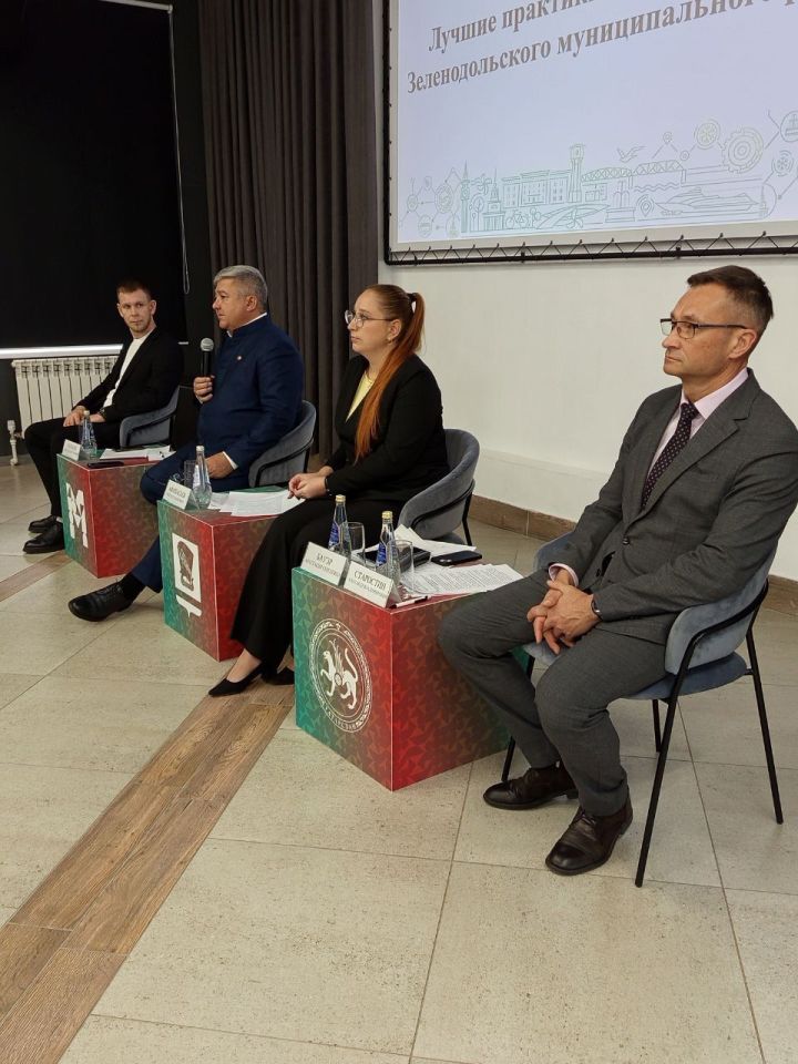 В молодежном центре «ПОРТ» гостям из ЛНР и ДНР презентовали достижения Зеленодольского района