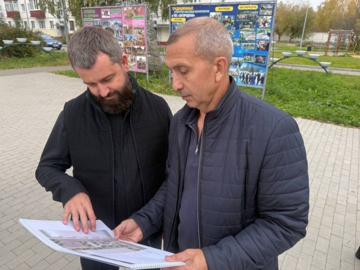 На улице Загородной активисты вместе с партнёрами создают цветущий сад