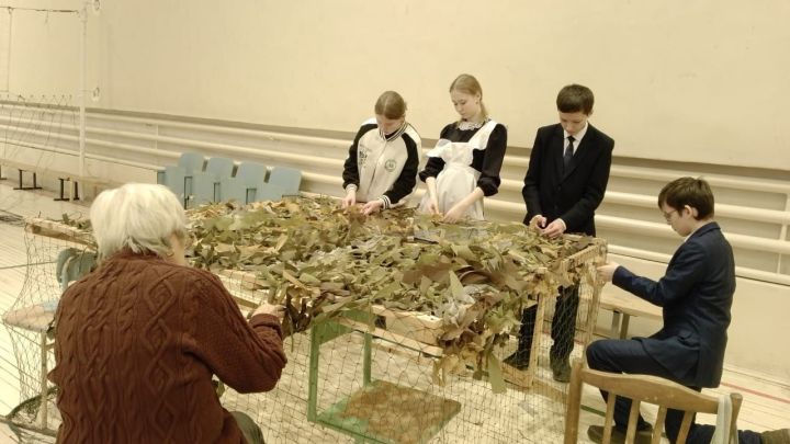 В  штабе волонтеров села Северные Нурлаты продолжает кипеть работа