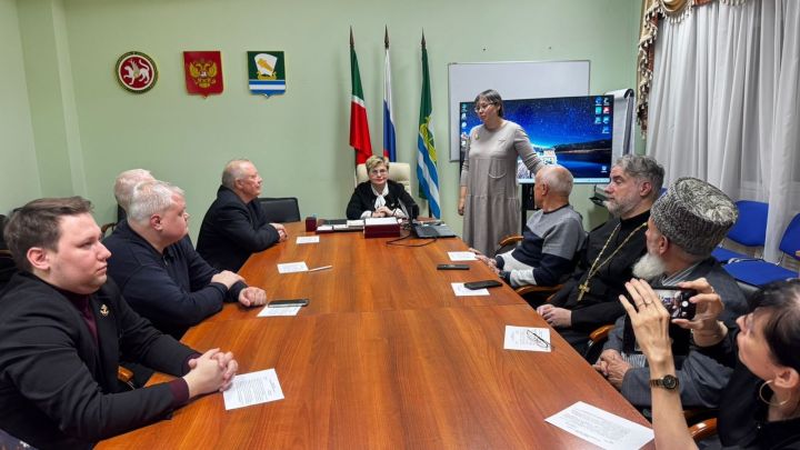 В официальную биографию Героя Советского Союза генерала Панфилова могут внести изменения