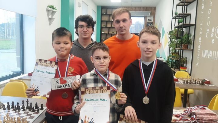 Шахматный турнир «Народов много — Родина одна» провели в Зеленодольске