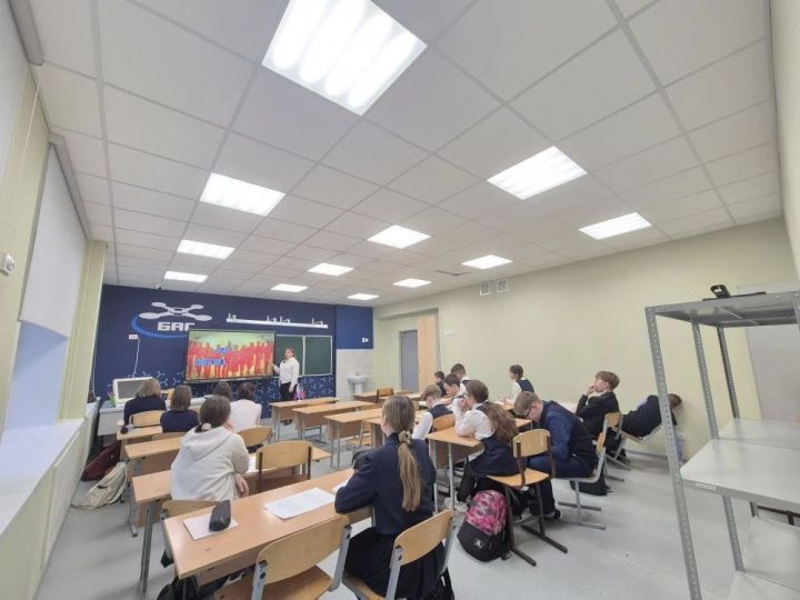Занятие по правам человека провели для учеников школы № 4