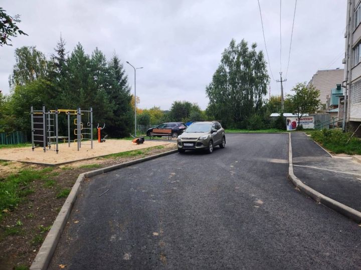Где отремонтируют дворы в поселках Васильево и Нижние Вязовые в 2026 году?