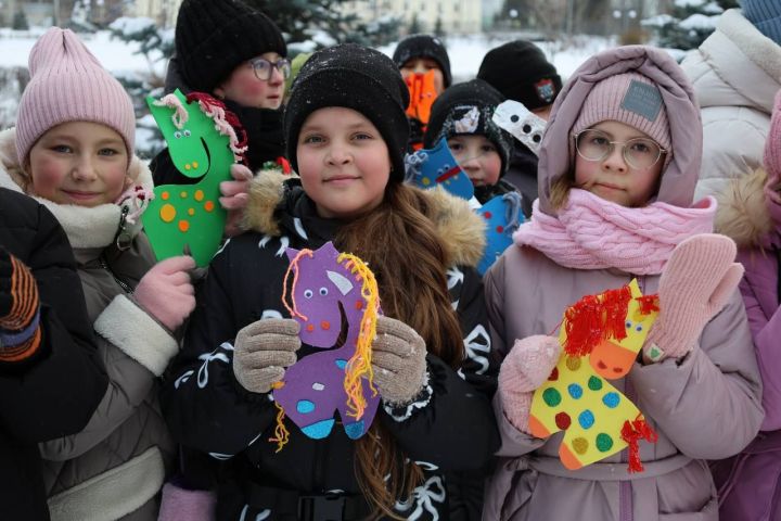 Ученики зеленодольского лицея №14 окунулись в зимнюю сказку