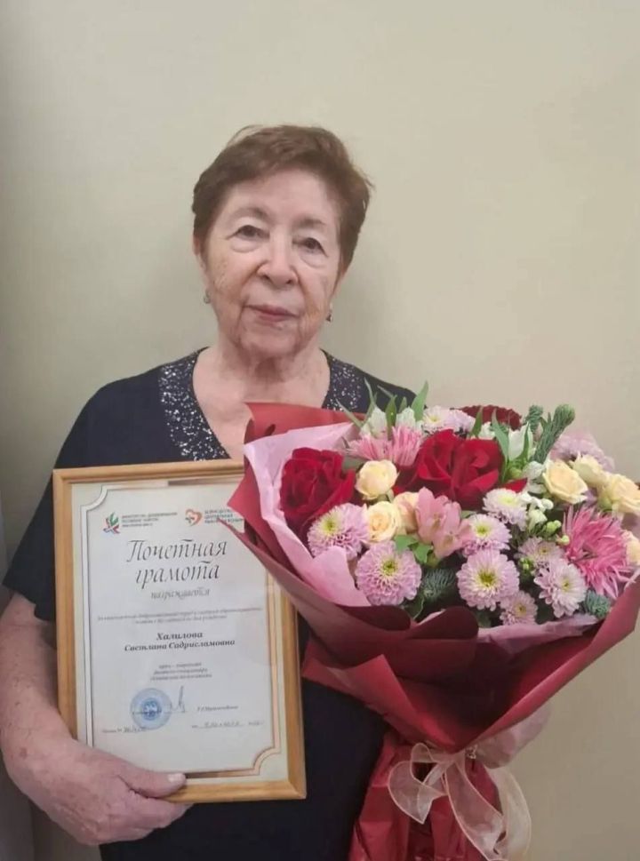 В Зеленодольской ЦРБ поздравили врача - терапевта