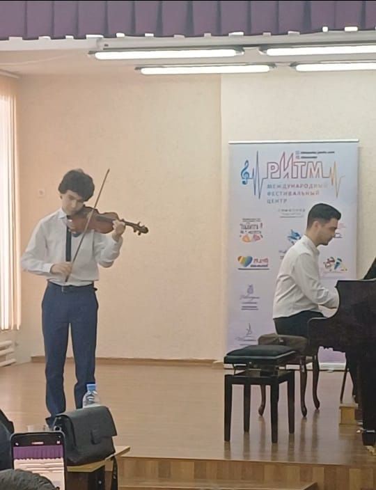 Ученик Айшинского филиала Школы искусств стал лауреатом Всероссийского конкурса «Новогодняя планета»