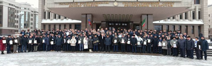 Поселениям Зеленодольского района передали новые автомобили