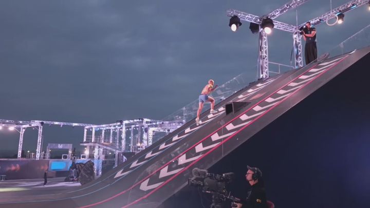 Зеленодольский легкоатлет стал одним из лучших на экстремальном шоу «Суперниндзя» на СТС