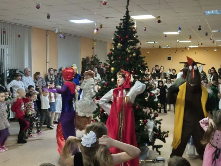 В Центре творчества Зеленодольска прошли первые новогодние Ёлки