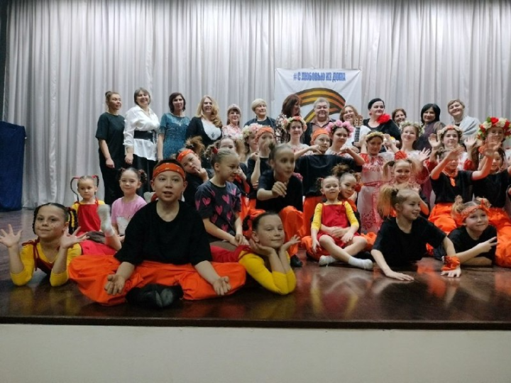 В ДК Нижних Вязовых прошёл концерт «Помощь СВОим»