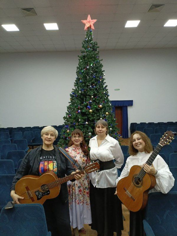 В ДК Нижних Вязовых прошёл концерт «Помощь СВОим»