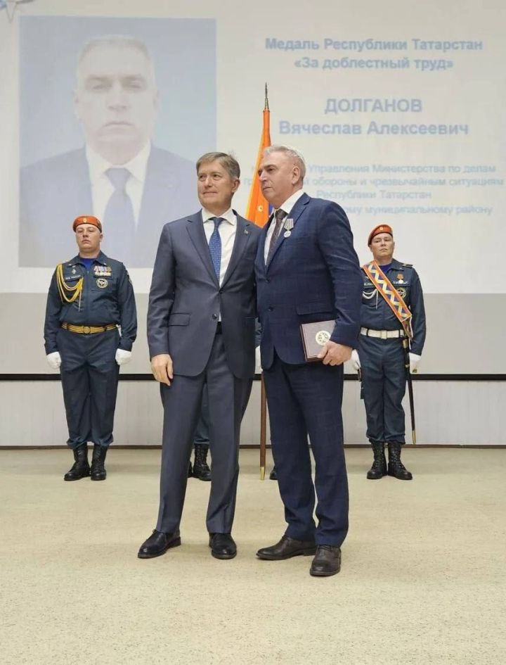 Вячеслав Долганов награжден медалью «За доблестный труд»