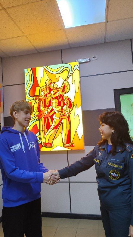 В свой профессиональный праздник зеленодольские пожарные приняли у себя в гостях молодогвардейцев