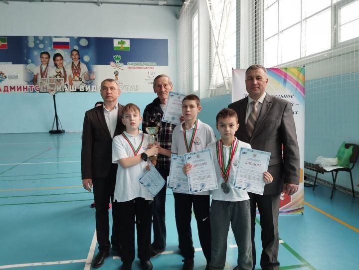 Команда Центра творчества заняла второе место в соревнованиях по простейшим судомоделям