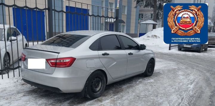 Водителя арестовали на 7 суток за тонировку автомобиля