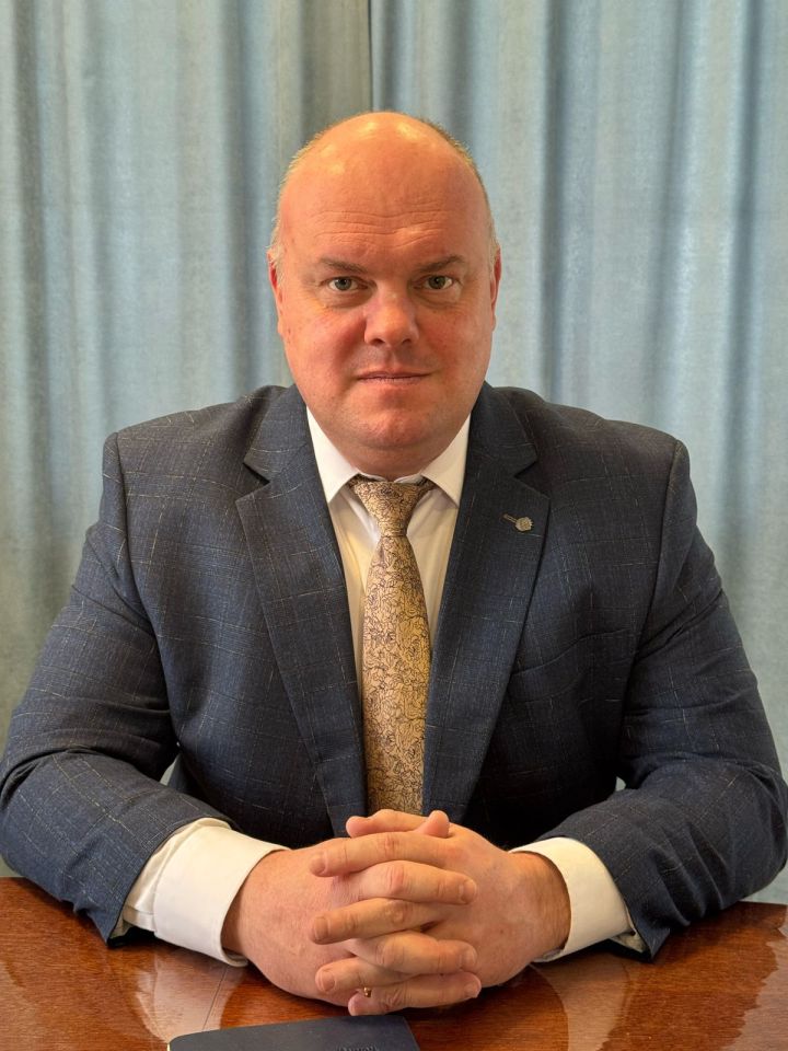 Поздравление с 8 марта от Артёма Ананченко, директора ООО «Полюс»