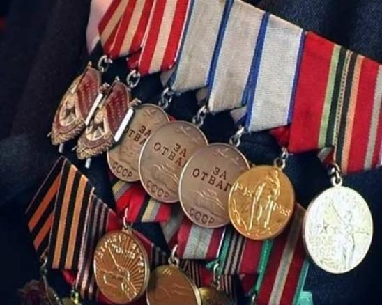 В апреле вместе с пенсией ветераны получат выплату в честь 80-летия Победы